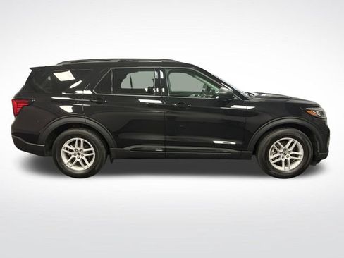 Used 2026 Ford Explorer Active w/ Active Comfort Package RWD image 6