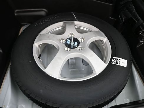 New 2025 Jeep Grand Cherokee Laredo X image 16