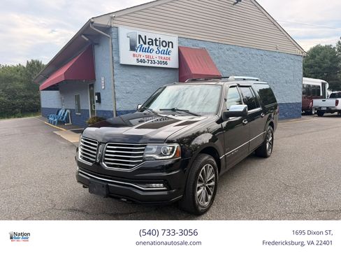 Used 2015 Lincoln Navigator L 4WD image 2