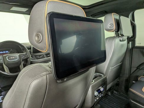 Used 2021 GMC Yukon AT4 w/ AT4 Premium Plus Package image 38