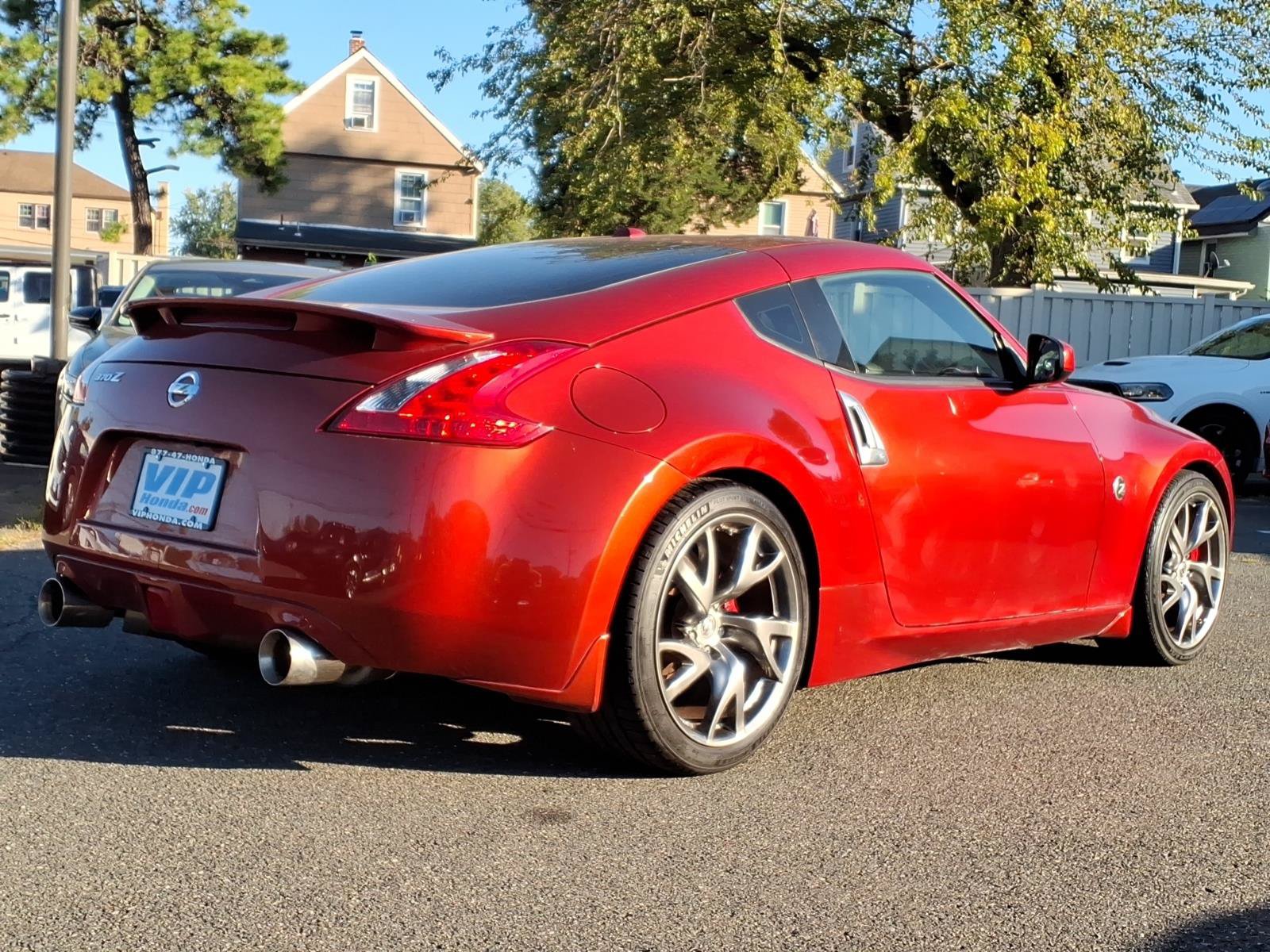 Used 2014 Nissan 370Z Touring w/ Sport Package RWD image 6