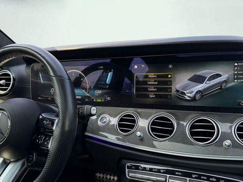 Used 2022 Mercedes-Benz E 53 AMG 4MATIC Sedan image 27