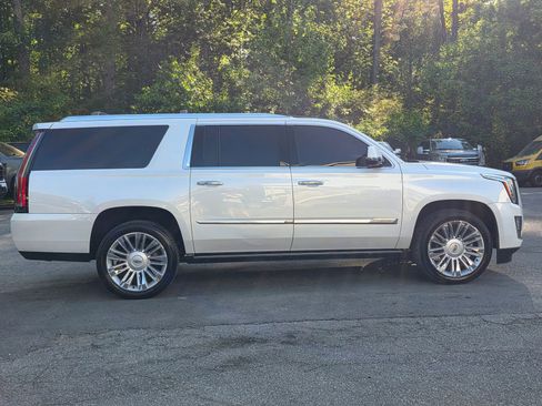 Used 2016 Cadillac Escalade ESV Platinum image 8