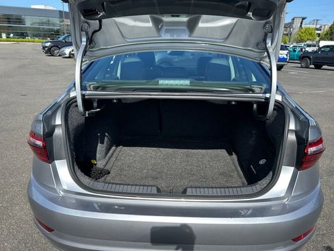 Used 2021 Volkswagen Jetta SE FWD image 22