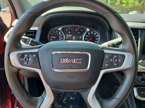 Used 2023 GMC Acadia SLE AWD/4WD image 16