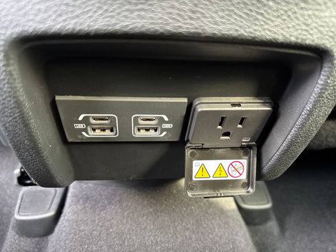 Certified 2023 Jeep Cherokee Trailhawk w/ Premium Leather Package image 42