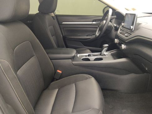 Used 2019 Nissan Altima 2.5 SV FWD image 21