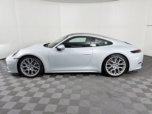 Certified 2025 Porsche 911 Carrera T RWD image 2