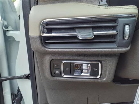 New 2024 Lincoln Corsair Grand Touring w/ Equipment Group 301A image 10