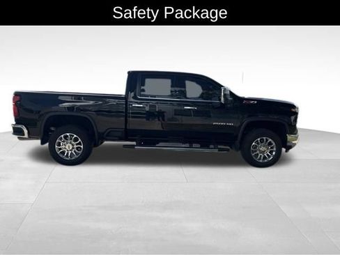 Used 2025 Chevrolet Silverado 2500 LTZ w/ LTZ Premium Package AWD/4WD image 9