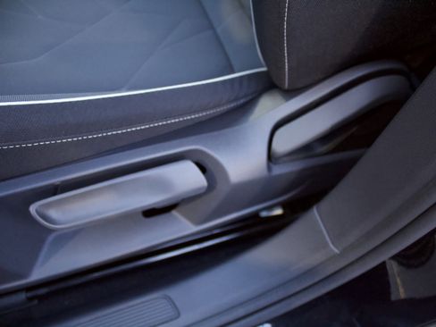 New 2026 Volkswagen Jetta Sport FWD image 13
