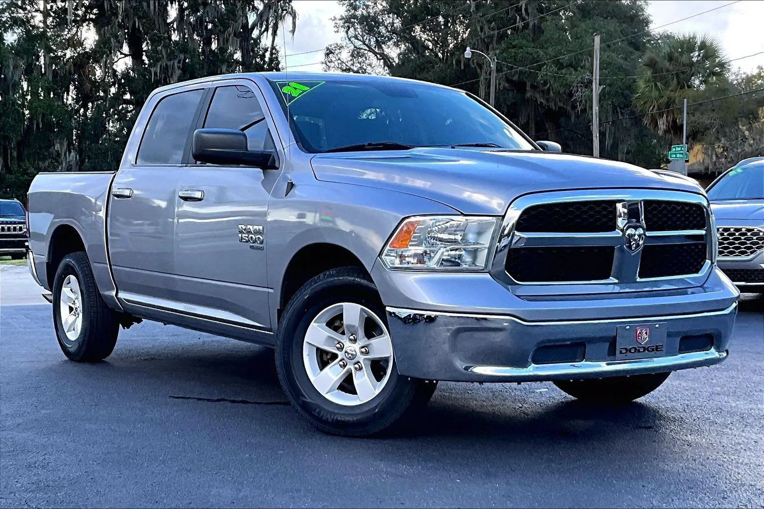 Used 2021 RAM 1500 Classic SLT RWD image 2