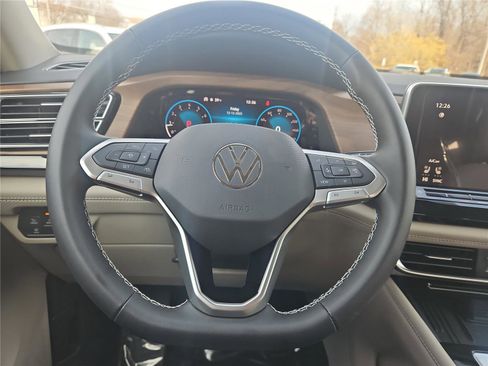 New 2026 Volkswagen Atlas SE image 15
