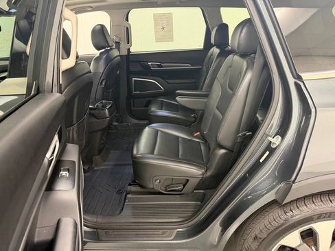 Used 2020 Kia Telluride S AWD/4WD image 19