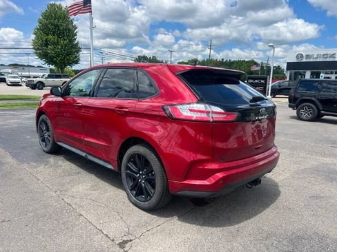 Used 2024 Ford Edge ST-Line w/ Class II Trailer Tow Package AWD/4WD image 8