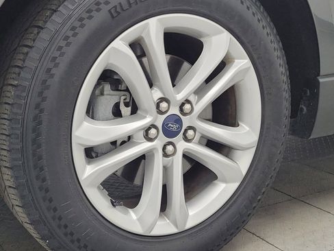 Used 2019 Ford Edge SEL FWD image 31
