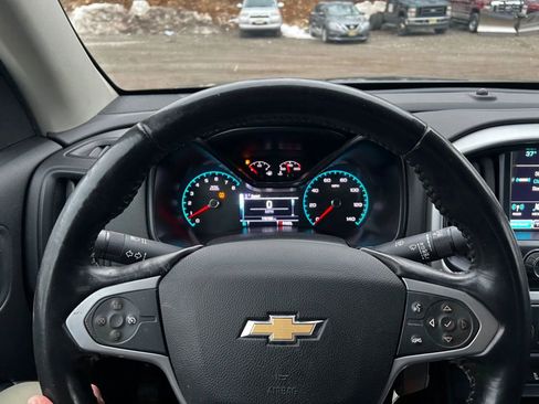 Used 2017 Chevrolet Colorado LT w/ LT Convenience Package image 16