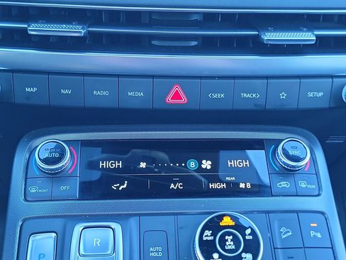 Used 2025 Hyundai Palisade Calligraphy image 20