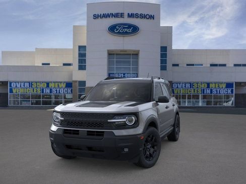 New 2025 Ford Bronco Sport Big Bend w/ Convenience Package AWD/4WD image 2