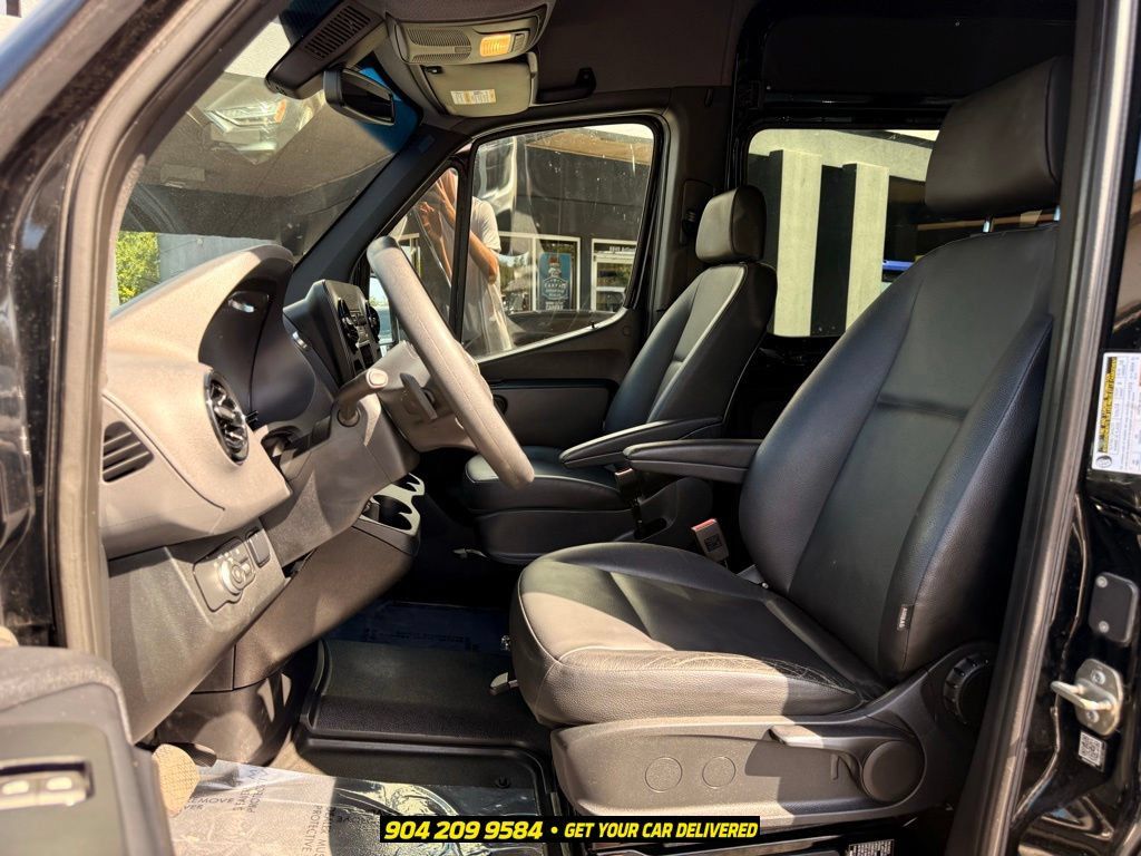 Used 2019 Mercedes-Benz Sprinter 2500 image 20