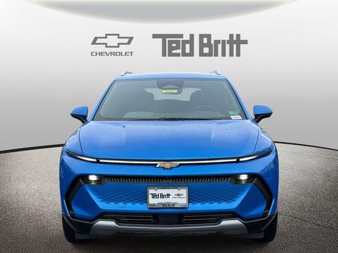 New 2026 Chevrolet Equinox EV LT image 2
