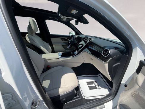 Used 2026 Mercedes-Benz GLC 300 4MATIC image 15