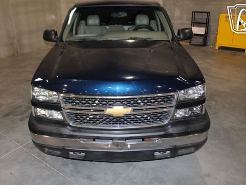 Used 2007 Chevrolet Silverado 1500 W/T RWD image 26