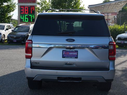 Used 2019 Ford Expedition XLT w/ Equipment Group 202A RWD image 6