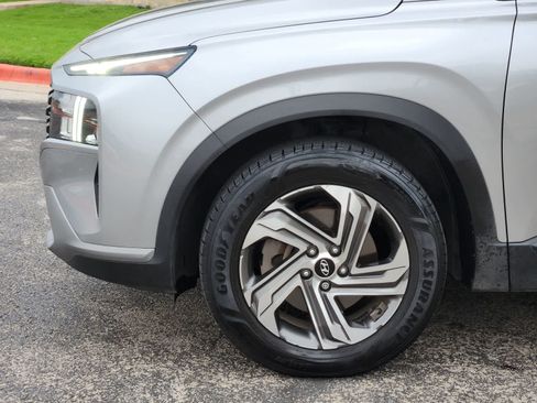 Used 2021 Hyundai Santa Fe SE FWD image 8