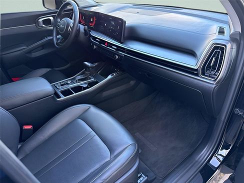 Used 2025 Kia Sorento EX w/ Panoramic Sunroof Package FWD image 22