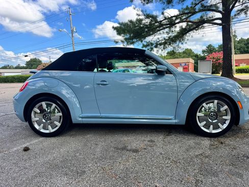 Used 2013 Volkswagen Beetle 2.5 FWD image 16