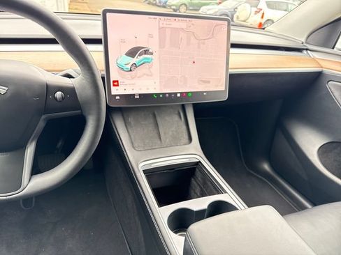 Used 2023 Tesla Model Y Long Range AWD/4WD image 22