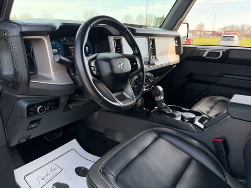 Used 2025 Ford Bronco Outer Banks image 16