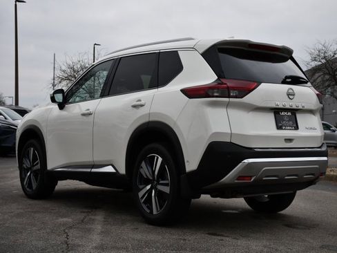 Used 2023 Nissan Rogue Platinum image 5