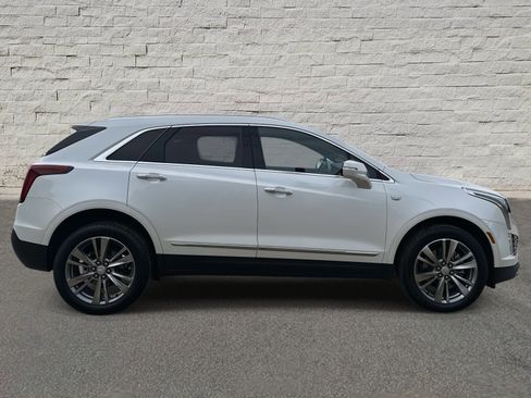 Used 2025 Cadillac XT5 Premium Luxury image 6