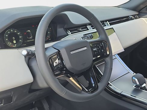 New 2026 Land Rover Range Rover Evoque S image 16