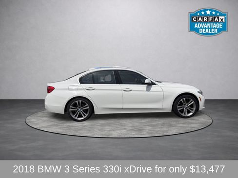 Used 2018 BMW 330i xDrive Sedan AWD/4WD image 2