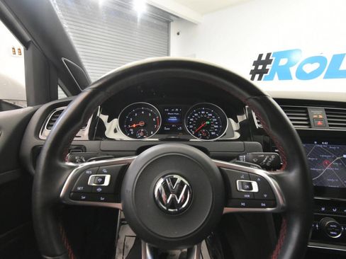 Used 2020 Volkswagen GTI Autobahn image 23