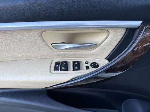 Used 2017 BMW 330i Sedan RWD image 18