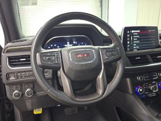 Used 2023 GMC Yukon AT4 AWD/4WD image 9