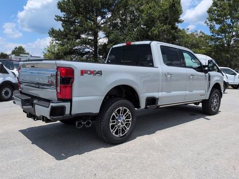 New 2026 Ford F250 Platinum w/ Platinum Plus Package AWD/4WD image 4