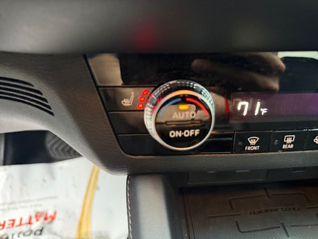 Used 2024 Mitsubishi Outlander SE AWD/4WD image 30