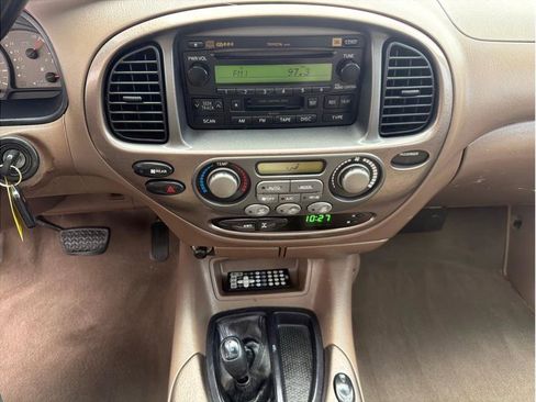 Used 2004 Toyota Sequoia Limited AWD/4WD image 16