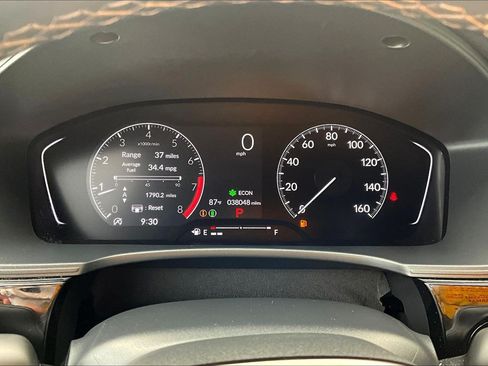 Used 2025 Honda Civic Sport image 8