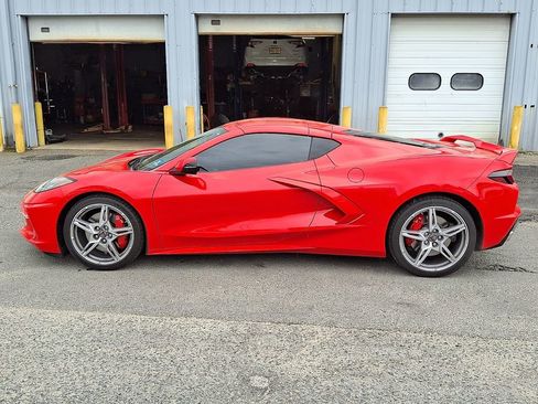 Used 2020 Chevrolet Corvette Stingray Coupe w/ Z51 Performance Package RWD image 8