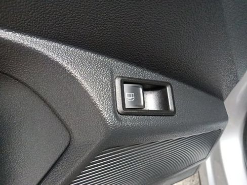 Used 2023 Volkswagen Taos S FWD image 14