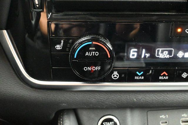 Used 2021 Nissan Rogue Platinum FWD image 19
