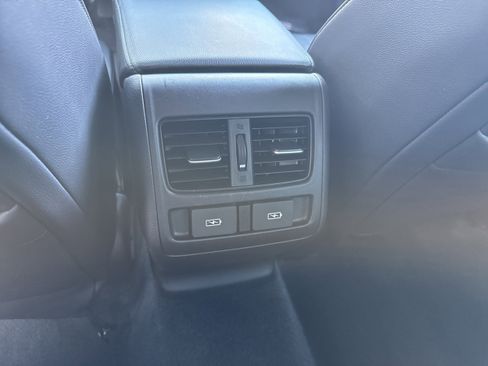 Used 2021 Honda Accord Touring image 17