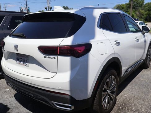 Used 2024 Buick Envision Preferred AWD/4WD image 3