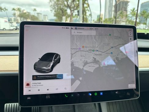 Used 2021 Tesla Model 3 Performance image 21